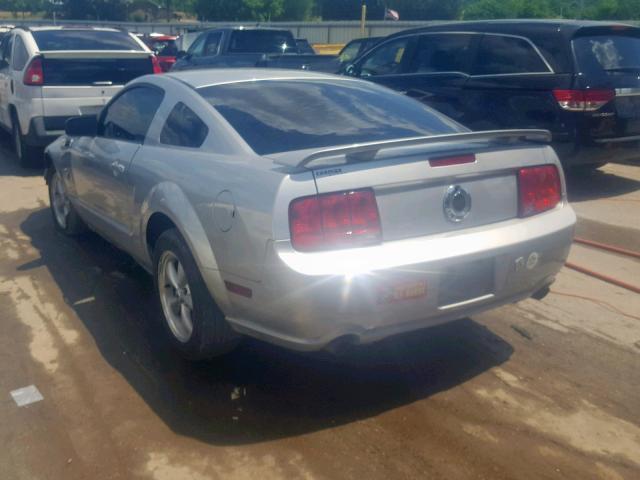 1ZVHT82H895109041 - 2009 FORD MUSTANG GT SILVER photo 3