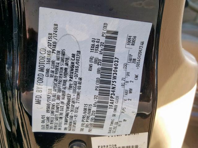 1FAFP34N75W306037 - 2005 FORD FOCUS ZX4 BLACK photo 10