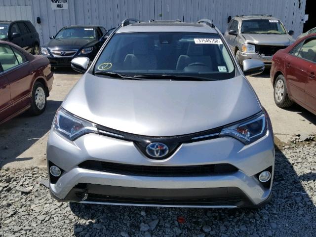 JTMRJREV5JD192023 - 2018 TOYOTA RAV4 HV LE SILVER photo 9