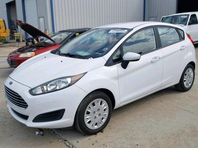 3FADP4TJ1GM170972 - 2016 FORD FIESTA S WHITE photo 2