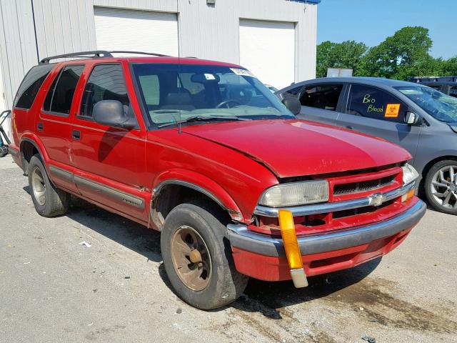 1GNCS13W9W2256297 - 1998 CHEVROLET BLAZER RED photo 1