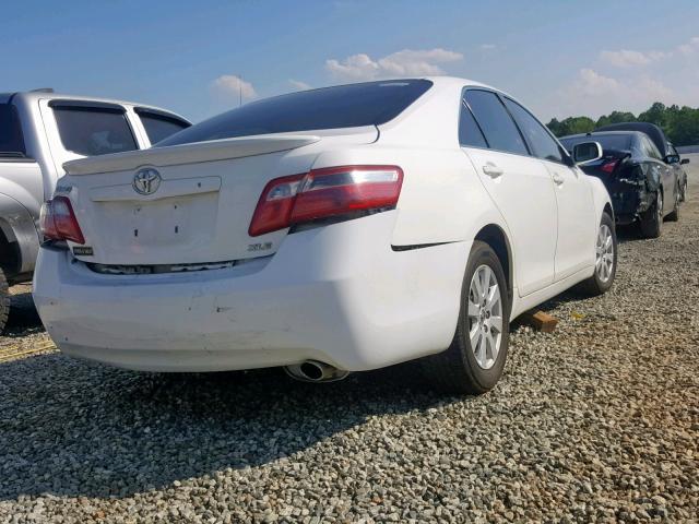 4T1BE46K27U571918 - 2007 TOYOTA CAMRY XLE WHITE photo 4