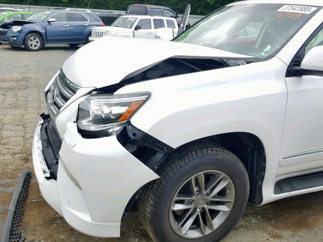 JTJBM7FX7H5167719 - 2017 LEXUS GX WHITE photo 9