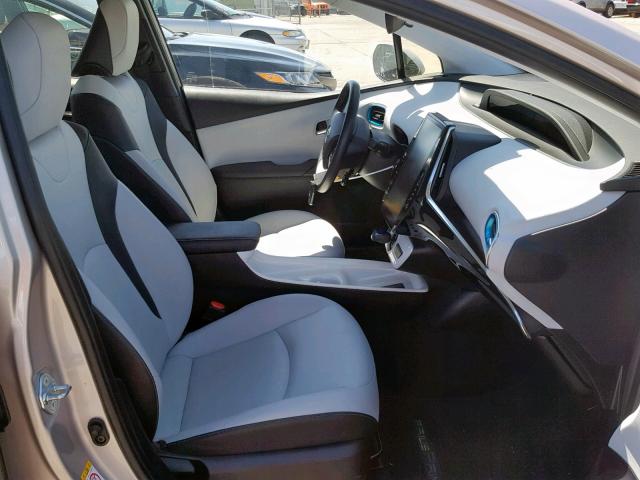 JTDKARFP7H3016527 - 2017 TOYOTA PRIUS PRIM 石墨色 照片 5