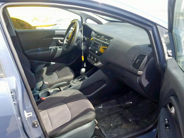 KNADM5A35G6640057 - 2016 KIA RIO LX BLUE photo 5