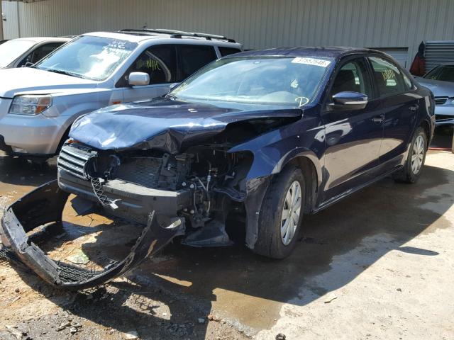 1VWAP7A37DC055015 - 2013 VOLKSWAGEN PASSAT S BLUE photo 2