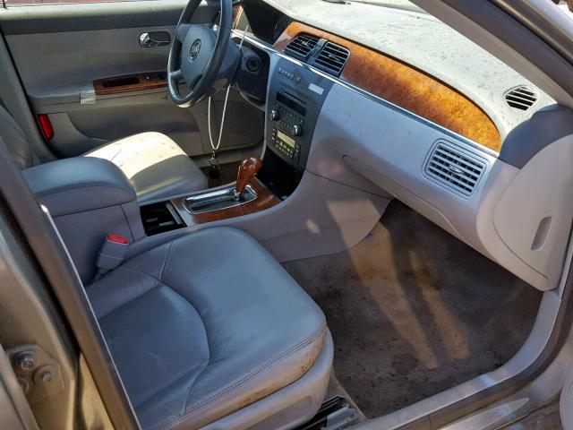 2G4WD532151281354 - 2005 BUICK LACROSSE C GRAY photo 5