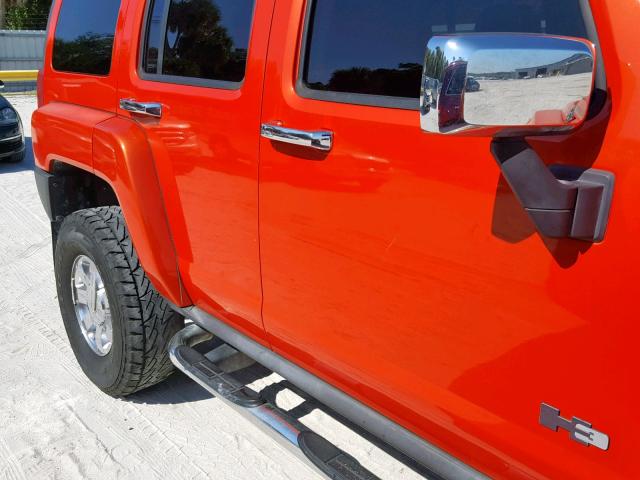 5GTEN13E988161523 - 2008 HUMMER H3 ORANGE photo 9