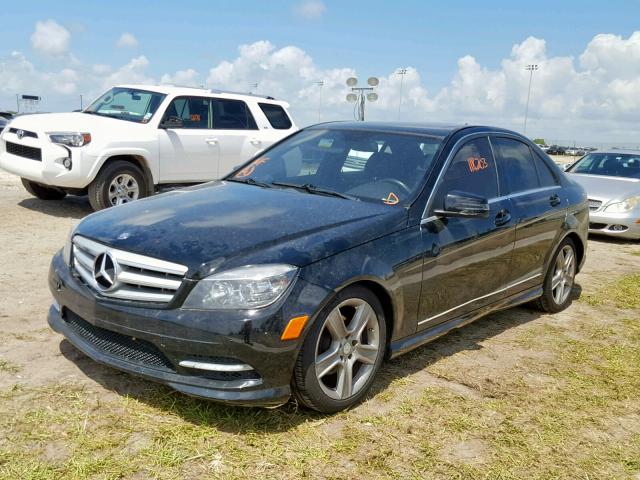 WDDGF8BB4BF542105 - 2011 MERCEDES-BENZ C 300 4MAT WHITE photo 2