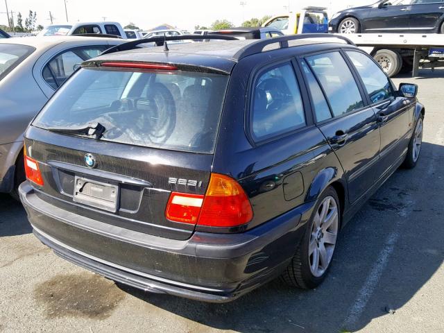 WBAAR3342YJM00672 - 2000 BMW 323 IT BLACK photo 4