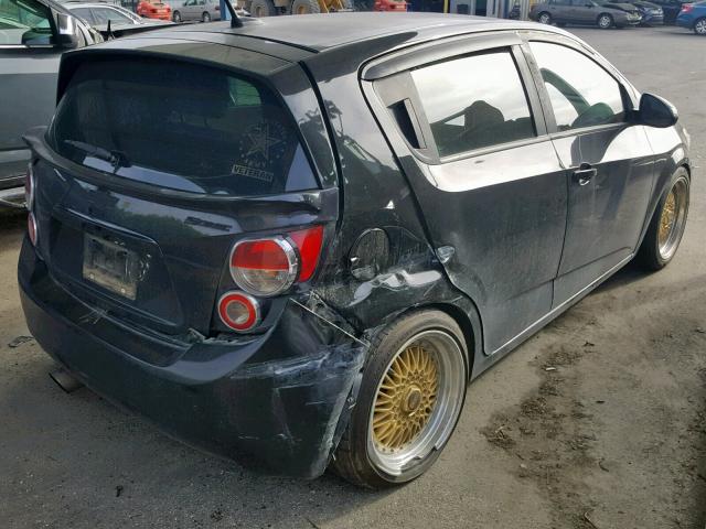 1G1JB6SHXC4101590 - 2012 CHEVROLET SONIC LS 黑色 照片 4