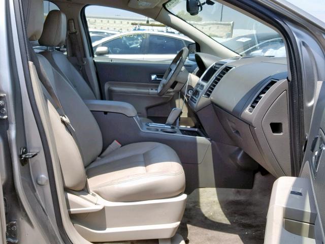 2FMDK38C88BA87258 - 2008 FORD EDGE SEL GRAY photo 5