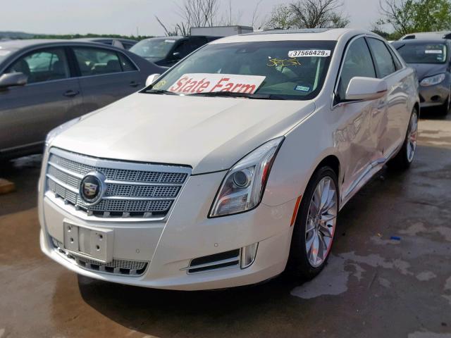 2G61U5S37D9215323 - 2013 CADILLAC XTS PLATIN WHITE photo 2