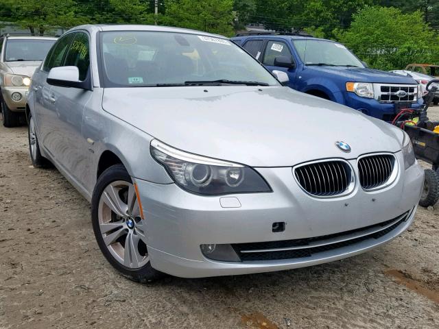 WBANV1C56AC388157 - 2010 BMW 528 XI SILVER photo 1