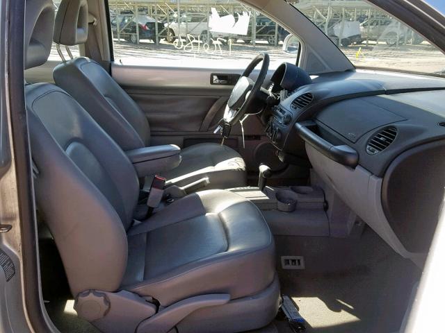 3VWCC21C2YM436444 - 2000 VOLKSWAGEN NEW BEETLE Gümüş foto 5