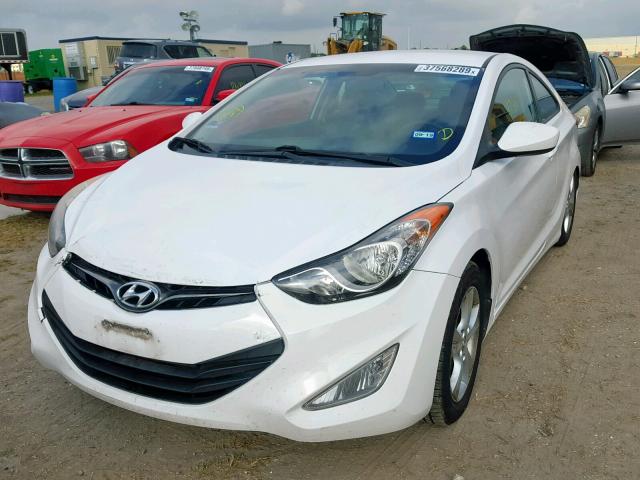 KMHDH6AE7DU004922 - 2013 HYUNDAI ELANTRA CO WHITE photo 2