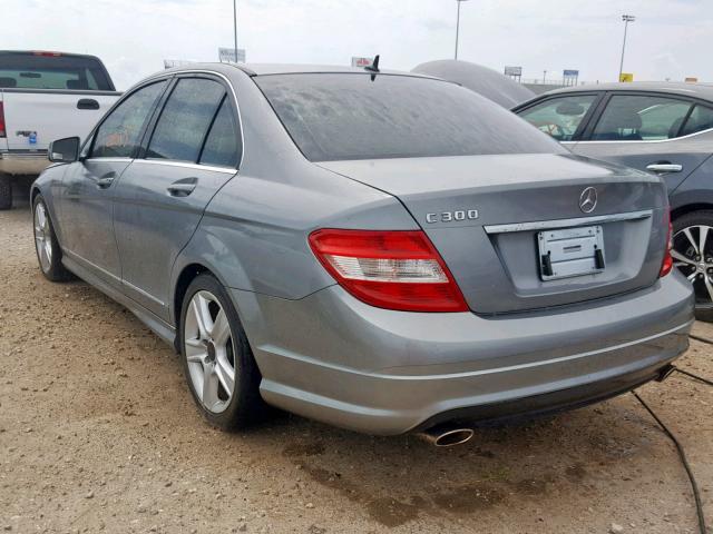 WDDGF5EB5BA526907 - 2011 MERCEDES-BENZ C 300 SILVER photo 3