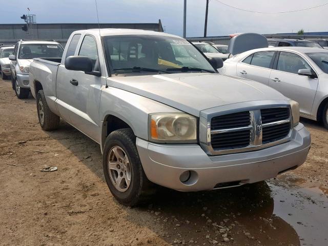 1D7HE42K86S515700 - 2006 DODGE DAKOTA SLT SILVER photo 1