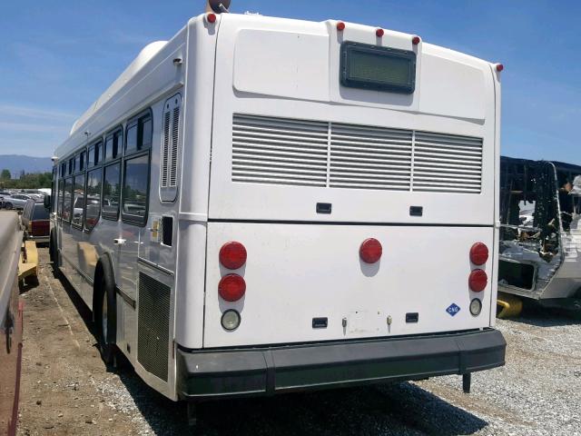 1N90401542A140533 - 2002 NORTH AMERICAN BUS INDUST BUS WHITE photo 3