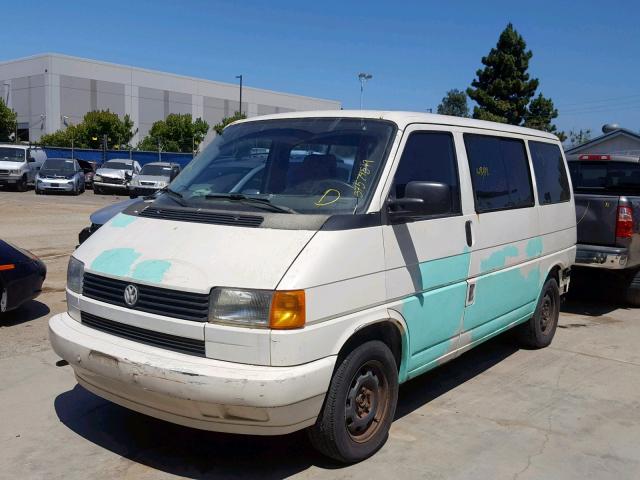 WV2MD0707PH093740 - 1993 VOLKSWAGEN EUROVAN MV WHITE photo 2