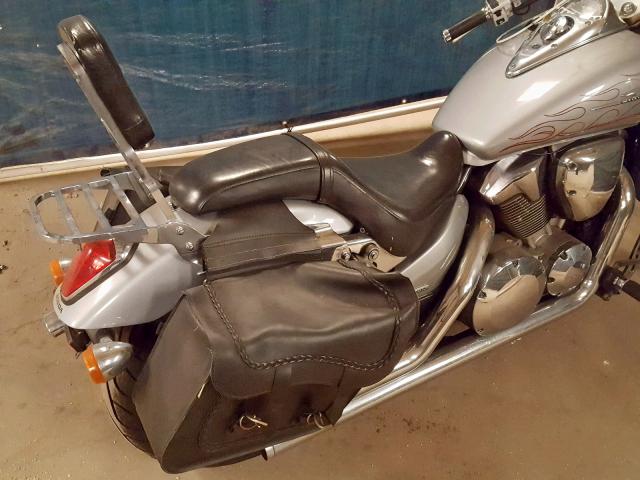 1HFSC55044A003138 - 2004 HONDA VTX1300 C SILVER photo 6