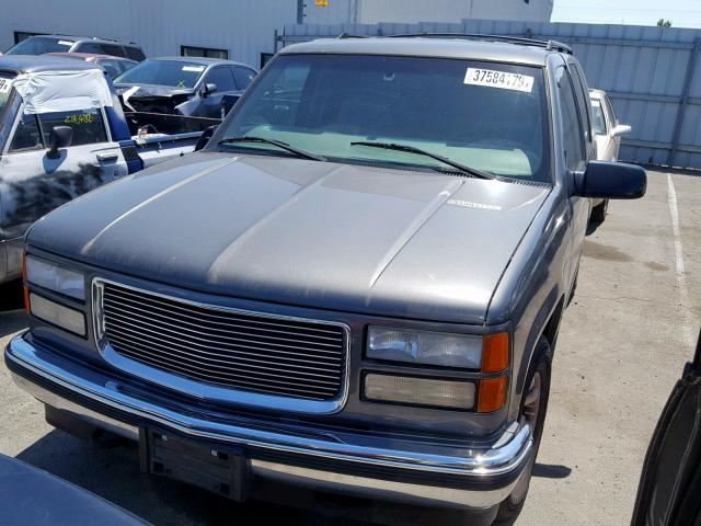 1GKEC13RXXJ796195 - 1999 GMC YUKON CHARCOAL photo 2