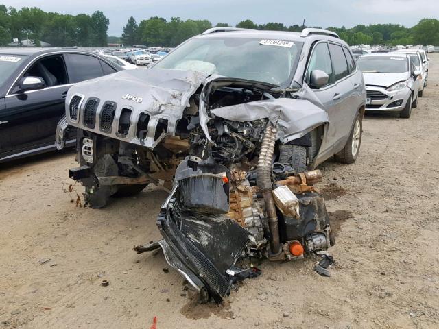 1C4PJLCB1GW222855 - 2016 JEEP CHEROKEE L SILVER photo 2