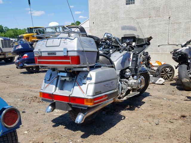 1HFSC1411FA117572 - 1985 HONDA GL1200 I SILVER photo 4