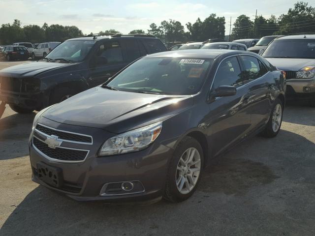 1G11F5RR9DF105570 - 2013 CHEVROLET MALIBU 2LT GRAY photo 2