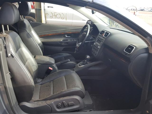 WVWFA71F98V013847 - 2008 VOLKSWAGEN EOS LUX 灰色 照片 5