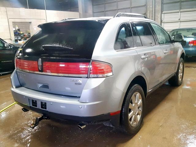 2LMDU88C57BJ34790 - 2007 LINCOLN MKX SILVER photo 4