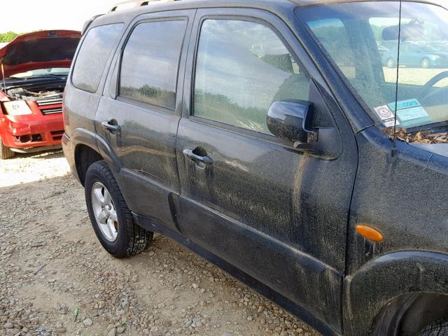 4F2CZ06185KM14903 - 2005 MAZDA TRIBUTE S BLACK photo 9