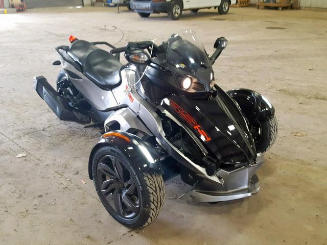 2BXNABC11DV000238 - 2013 CAN-AM SPYDER ROA GRAY photo 1