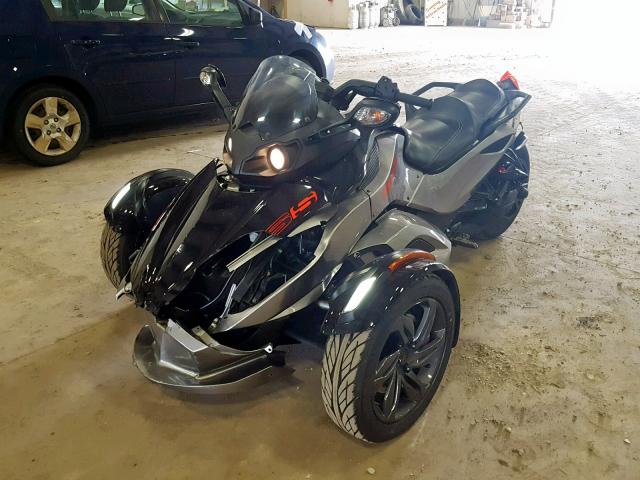 2BXNABC11DV000238 - 2013 CAN-AM SPYDER ROA GRAY photo 2