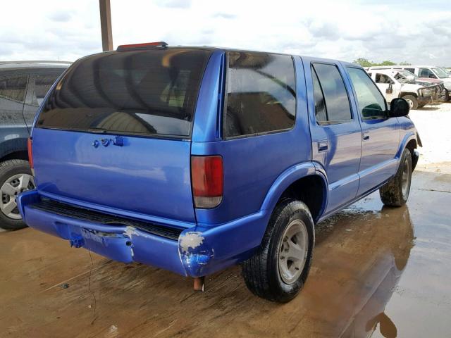 1GNCS13W2T2107273 - 1996 CHEVROLET BLAZER WHITE photo 4