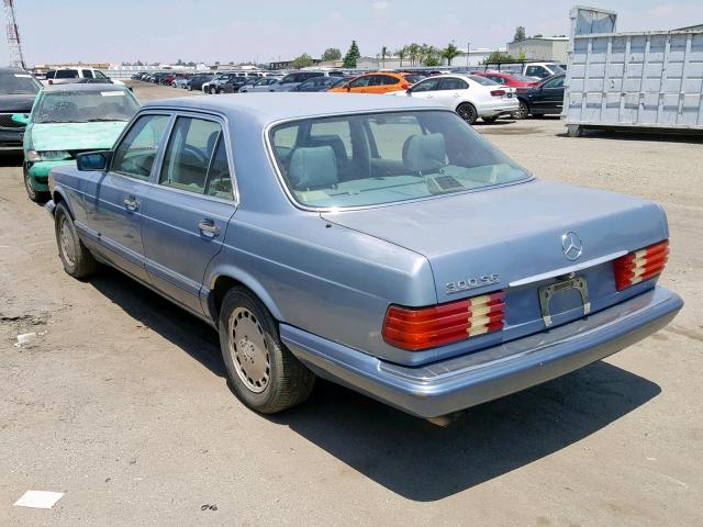 WDBCA24D5KA445977 - 1989 MERCEDES-BENZ 300 SE BLUE photo 3