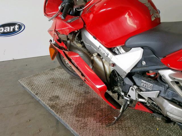 JH2RC46192M401572 - 2002 HONDA VFR800 RED photo 9