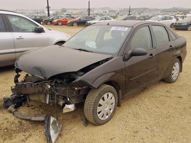 1FAFP34N87W210243 - 2007 FORD FOCUS ZX4 BLACK photo 2