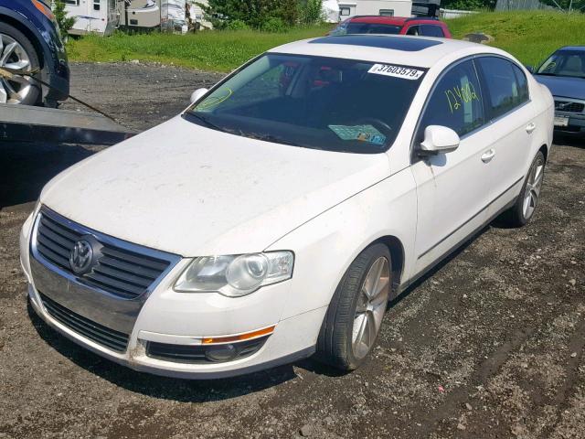 WVWJL7AN2AE060252 - 2010 VOLKSWAGEN PASSAT KOM WHITE photo 2