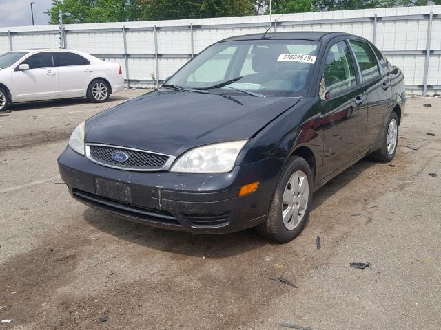 1FAFP34N27W346044 - 2007 FORD FOCUS ZX4 BLACK photo 2