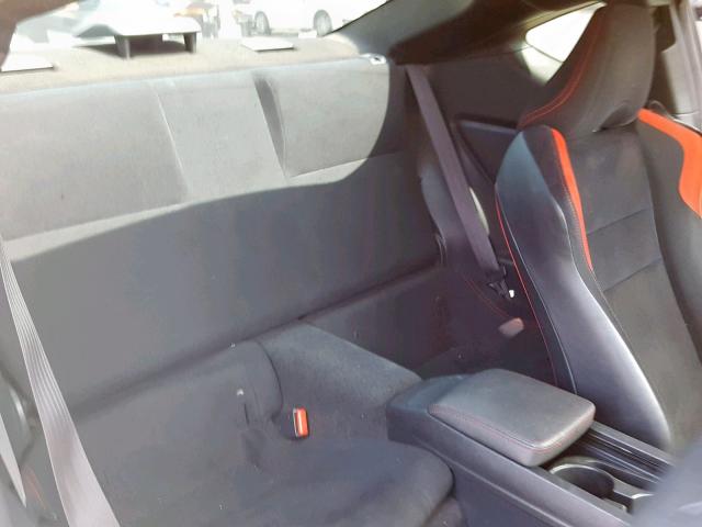 JF1ZNAA15F9712715 - 2015 TOYOTA SCION FR-S WHITE photo 6