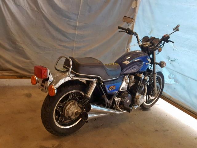 1HFSC0401CA202120 - 1982 HONDA CB900 C BLUE photo 4