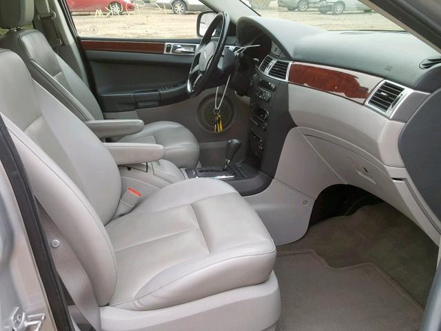 2A8GM68X78R660506 - 2008 CHRYSLER PACIFICA T SILVER photo 5