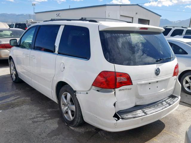 2V8HW34139R609404 - 2009 VOLKSWAGEN ROUTAN SE WHITE photo 3