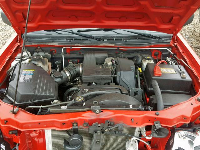 1GCDT146958108137 - 2005 CHEVROLET COLORADO RED photo 7