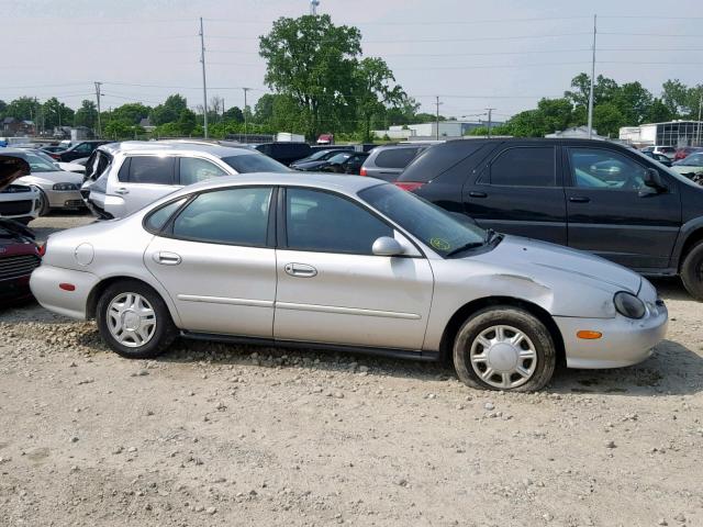 1FAFP53U2XA103044 - 1999 FORD TAURUS SE SILVER photo 9