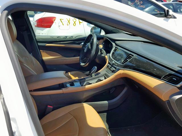 1G4ZP5SS8HU181928 - 2017 BUICK LACROSSE E WHITE photo 5