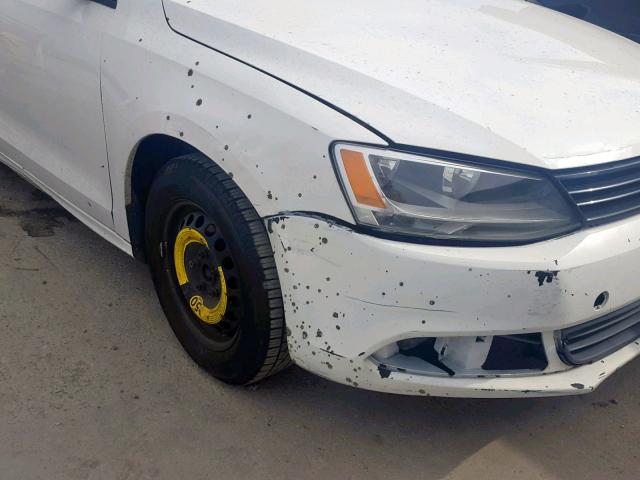 3VW2K7AJXDM294669 - 2013 VOLKSWAGEN JETTA BASE Սպիտակ լուսանկար 9