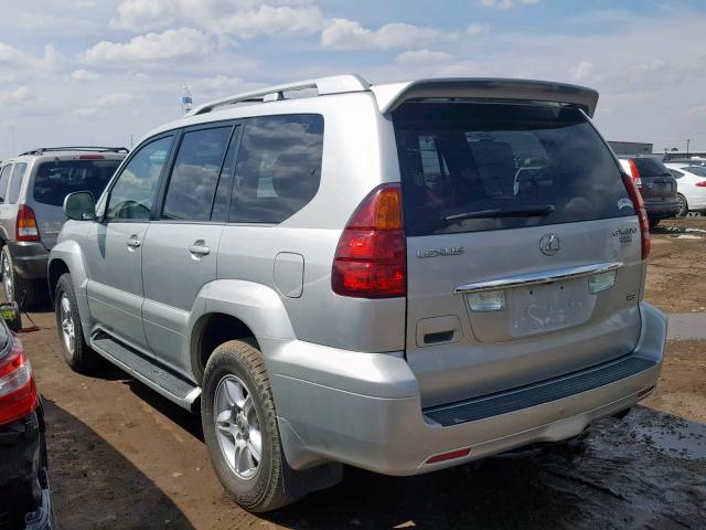 JTJBT20XX50082719 - 2005 LEXUS GX 470 SILVER photo 3