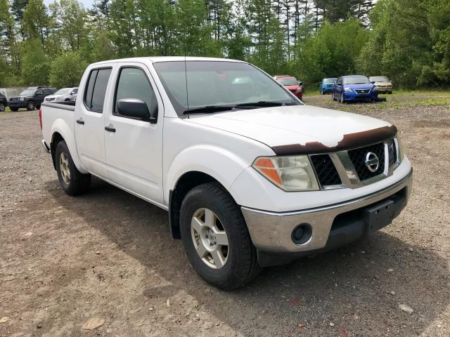 1N6AD07W97C427198 - 2007 NISSAN FRONTIER C WHITE photo 1